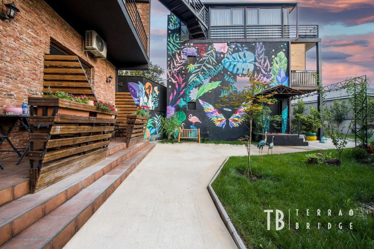 Terra Bridge Hotel Tbiliszi Kültér fotó