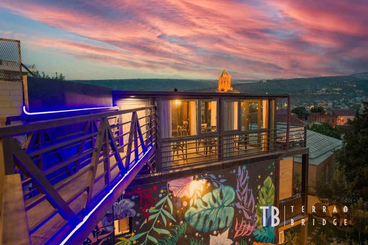 Terra Bridge Hotel Tbiliszi Kültér fotó