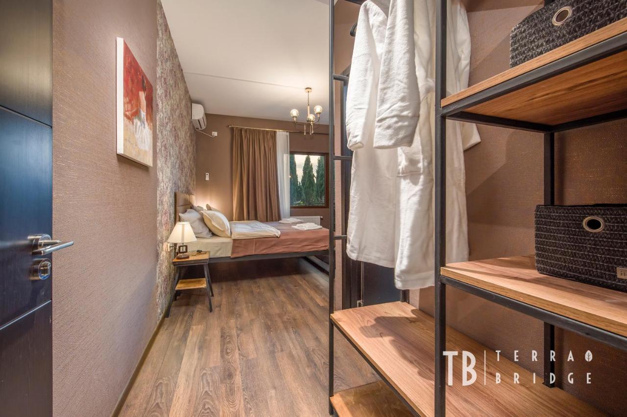 Terra Bridge Hotel Tbiliszi Kültér fotó