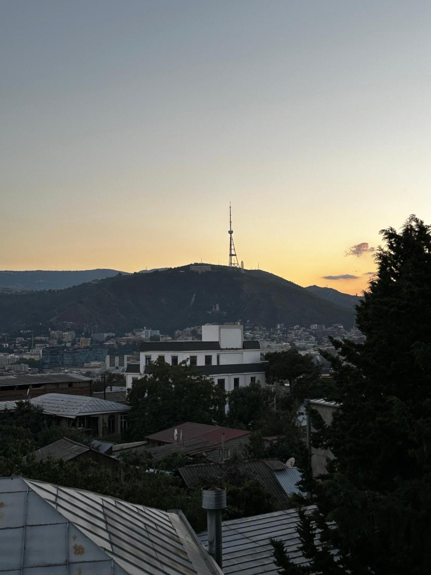 Terra Bridge Hotel Tbiliszi Kültér fotó