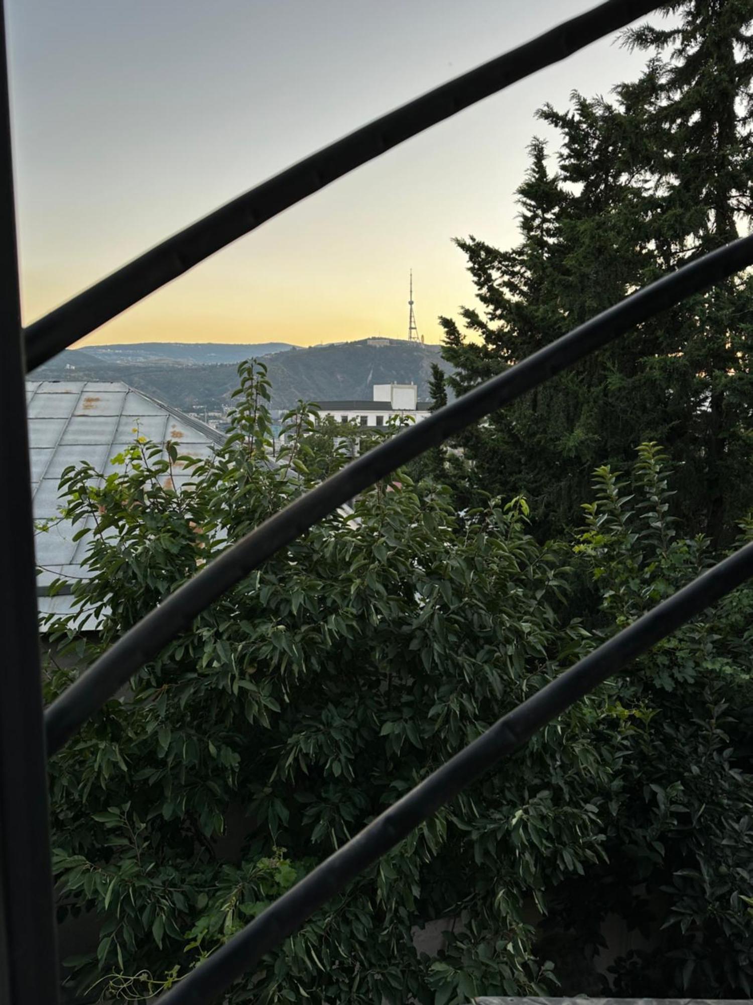 Terra Bridge Hotel Tbiliszi Kültér fotó